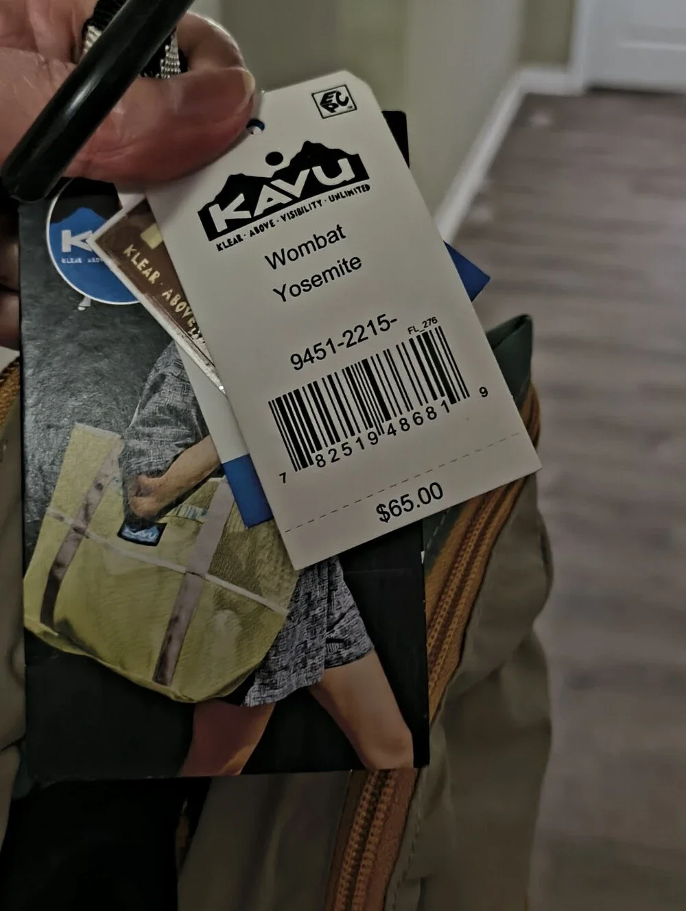 Kavu Teal and Beige Sling Bag with Yellow Zip